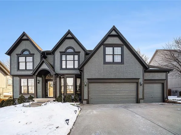 12811 W 122nd Ter, Overland Park, KS 66213