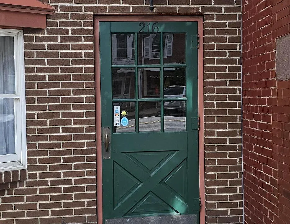 216 Market St #1