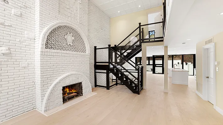 Rented by Corcoran | media 25