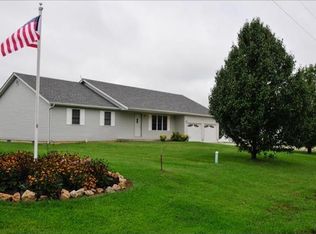 211 Lehnhoff Dr E, Belle, MO 65013