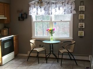 12 Lambert Cir, Oxford, MA 01540