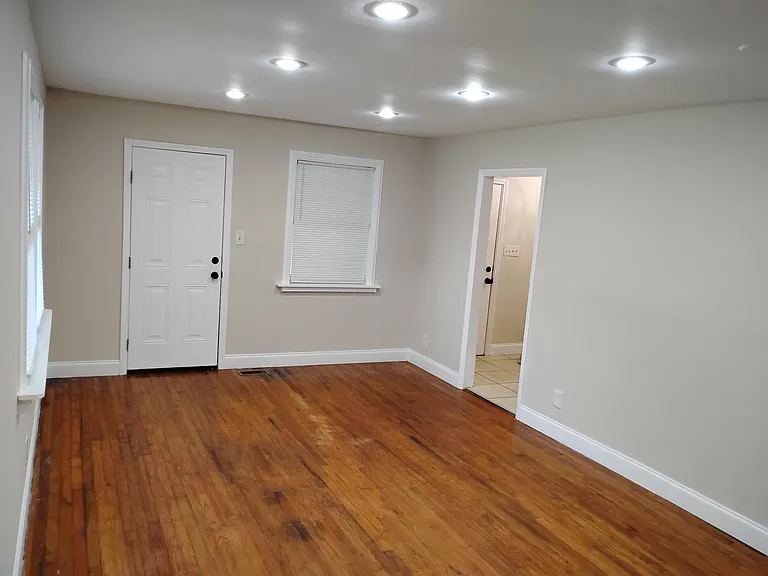 244 Parker Dr — Photo 12