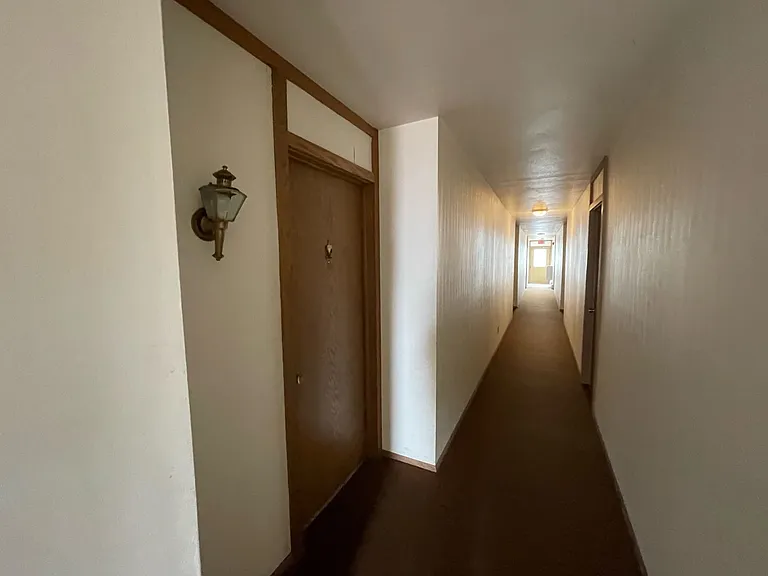 Imperial House Apartments — Photo 15