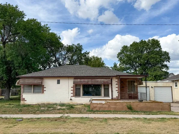 303 W Wilberforce St, Norton, KS 67654