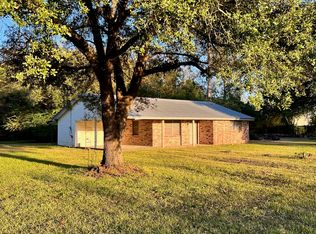 157 County Road 751, Buna, TX 77612