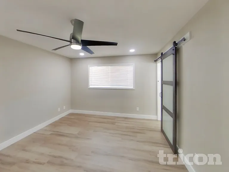 4820 W Hayward Ave — Photo 5