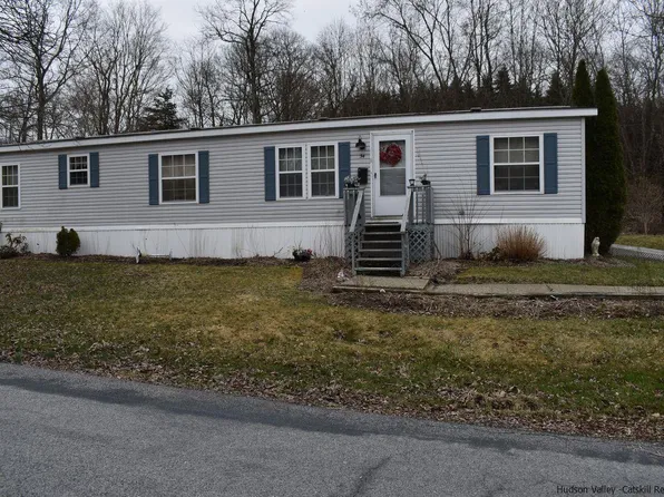 34 Depew Park, Wallkill, NY 12589