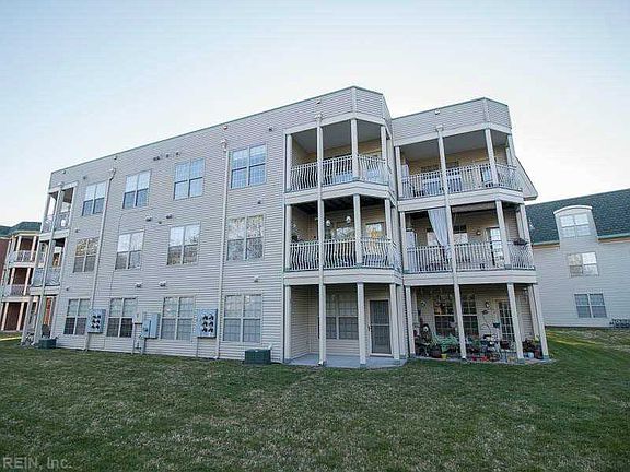 5th image of 304 Riveranne Ct APT 211