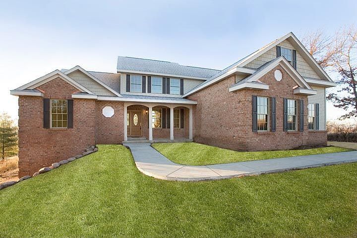 Stunning New 2-Story Home!