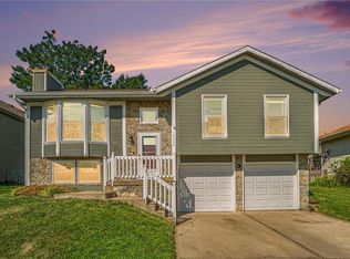 10324 N Baltimore Ave, Kansas City, MO 64155