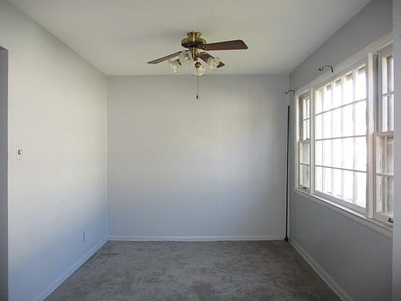 3rd image of 234 Dorsetshire Dr