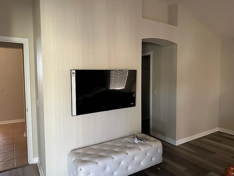 2071 Westchester Way — Photo 14