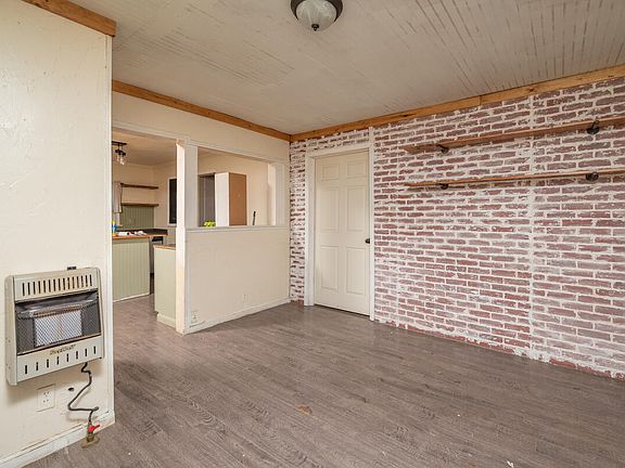 4th image of 516 Speedway Ave
