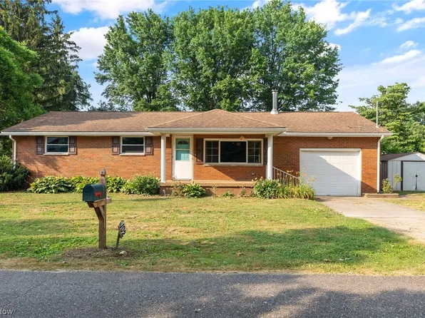 102 Doris Ave, Williamstown, WV 26187