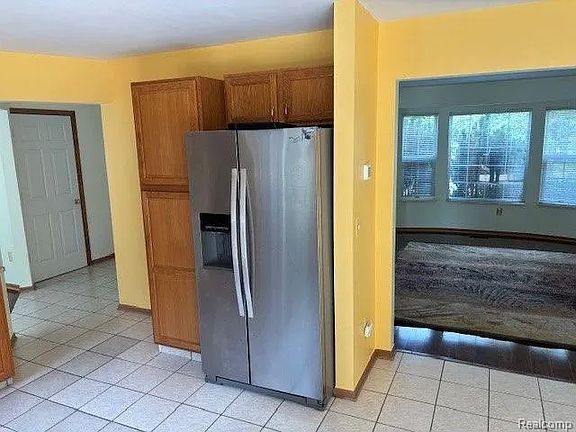 5th image of 4210 Sunburst Ave