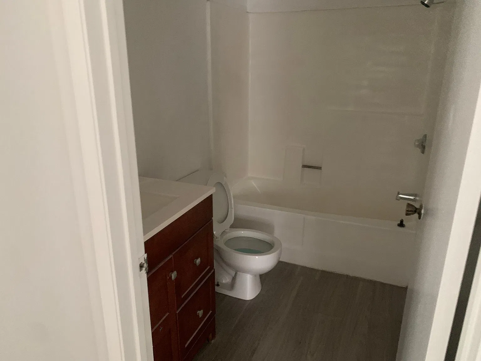 2 bed, 1800 sqft, $2,500 — Photo 2