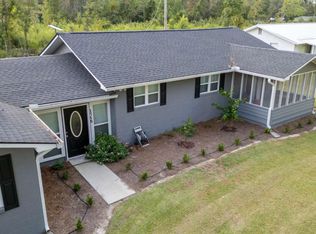 1758 Eason Bluff Rd, Baxley, GA 31513