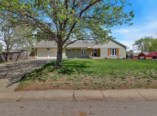 919 S Whippoorwill Rd, Derby, KS 67037
