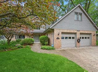 1303 Parkway Ct, Valparaiso, IN 46385