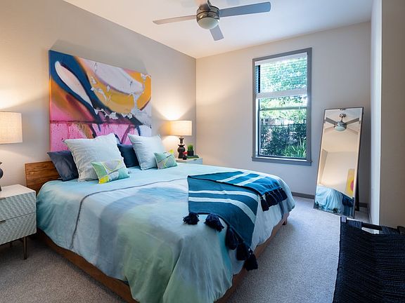 Griffis Southpark Austin Apartment Homes Spacious Bedroom