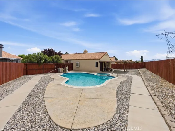 13628 Monterey Ct, Victorville, CA 92392