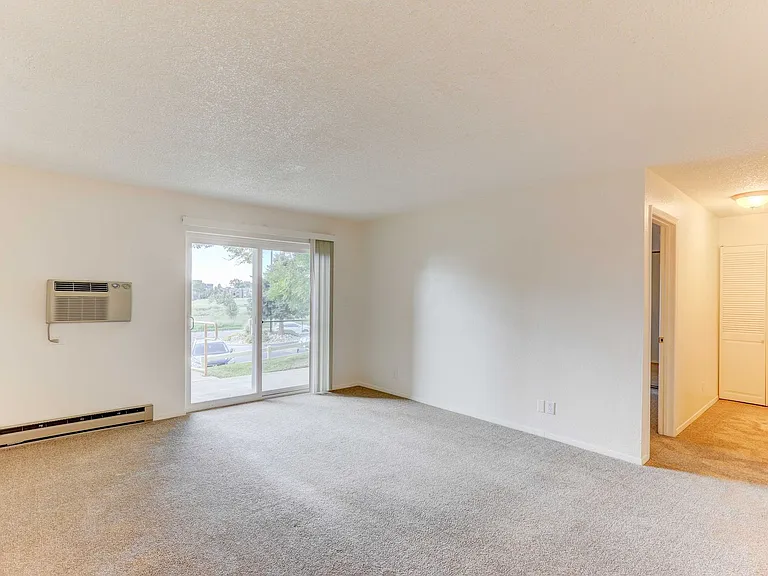 Riva Ridge Apartments — Photo 25