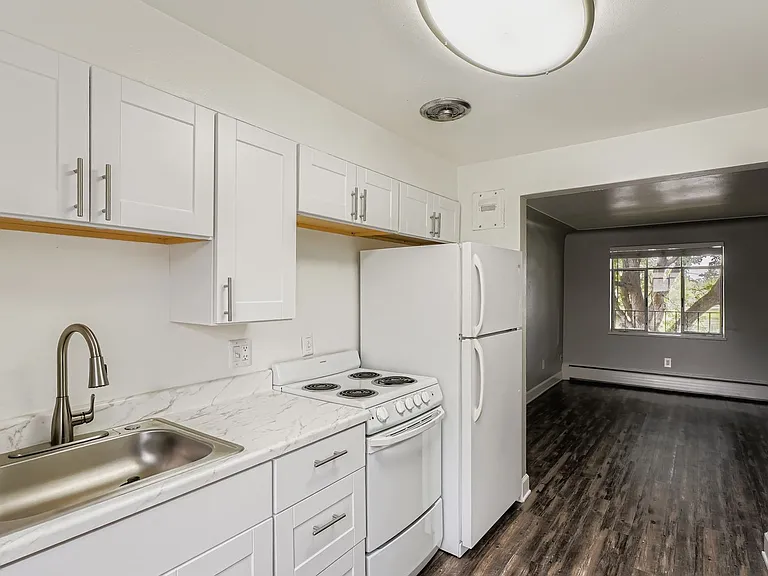 3651 S Cherokee St — Photo 2