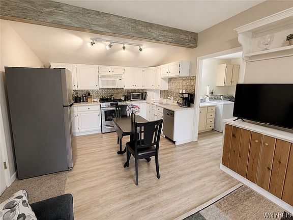 5th image of 9430 New Albion Rd