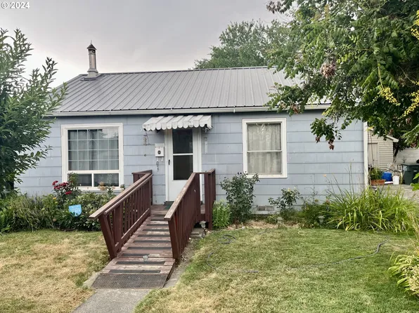 37 SE 11th St, Pendleton, OR 97801