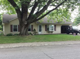 1157 Sycamore Ln, Richmond, IN 47374