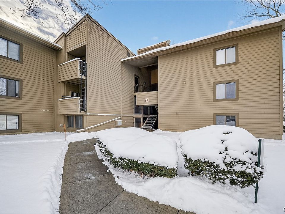 1st image of 123 Watertree Dr