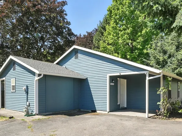 3800 NE Meadow Ln, Hillsboro, OR 97124