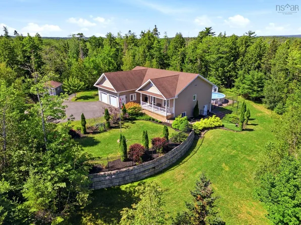 40 Keigan Dr, Enfield, NS B2T 0G4