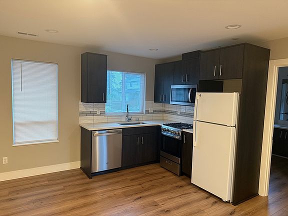 2nd image of 4309 NE 61st St #B