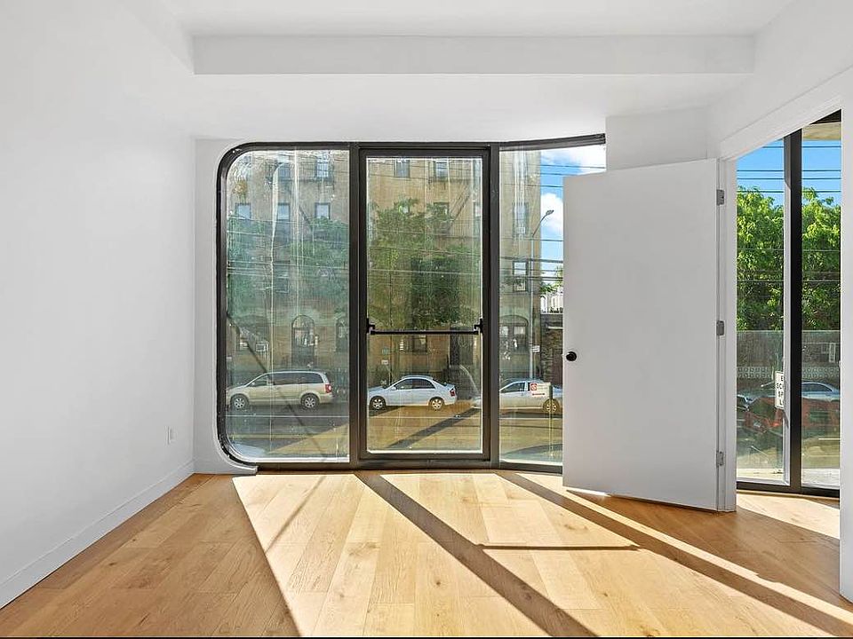 3018 14th St Astoria NY Zillow