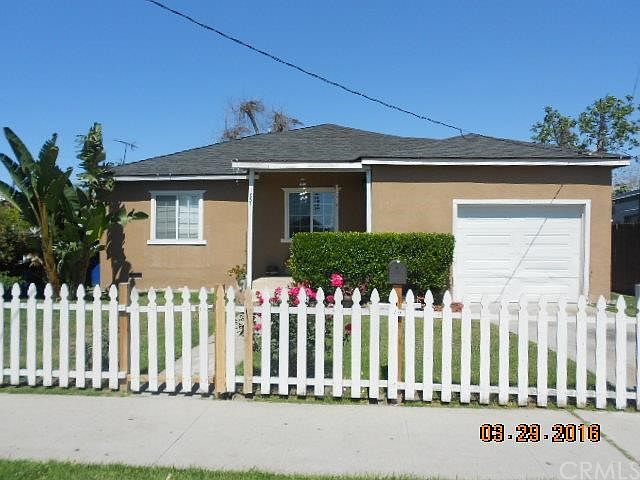 1st image of 1831 E 109th St