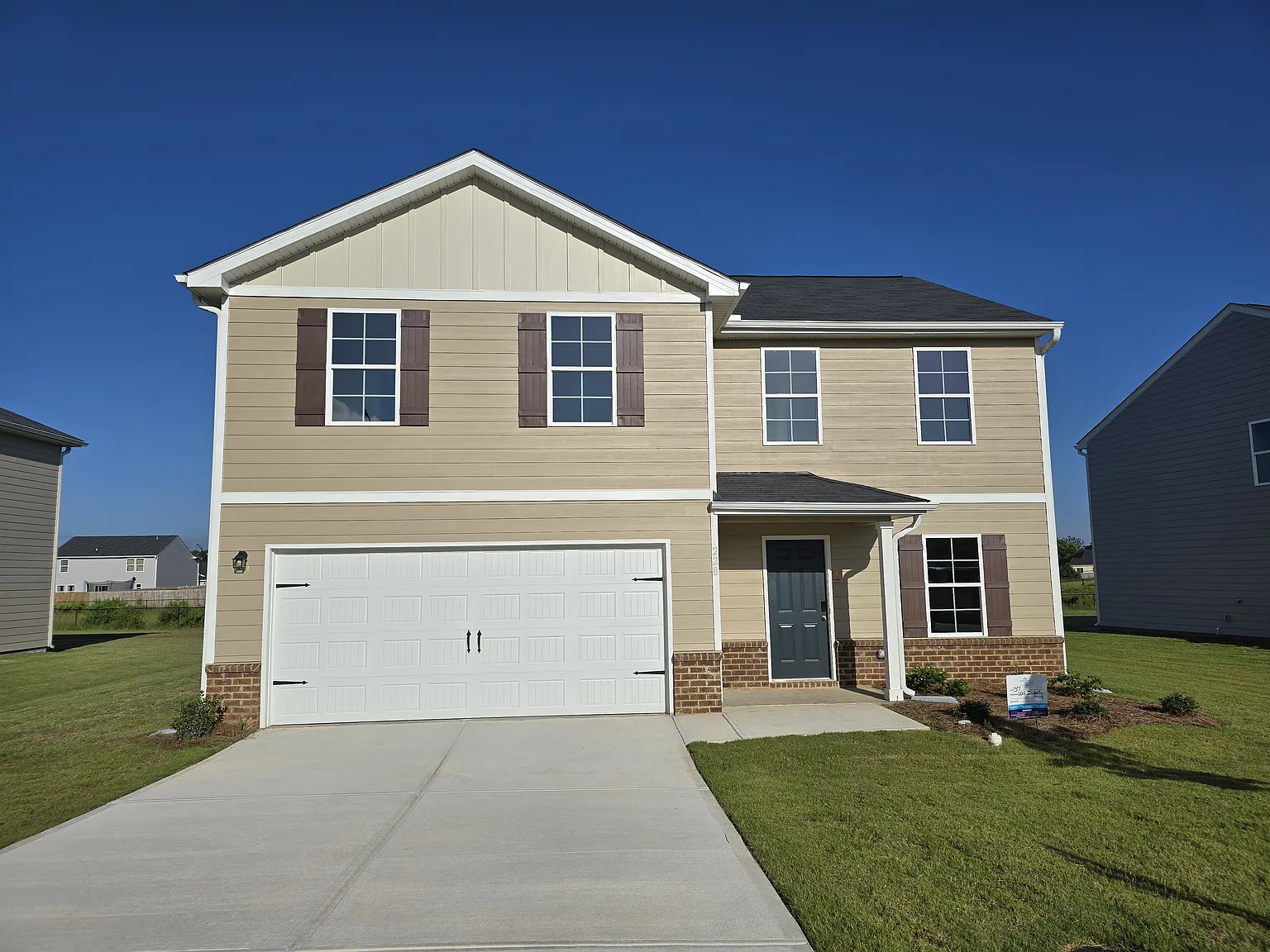 228 Isabella Way — Photo 1