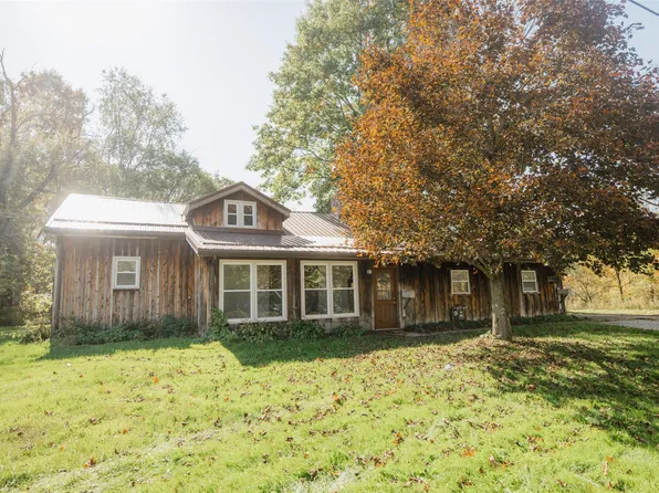38 Pleasant St, Union City, PA 16438