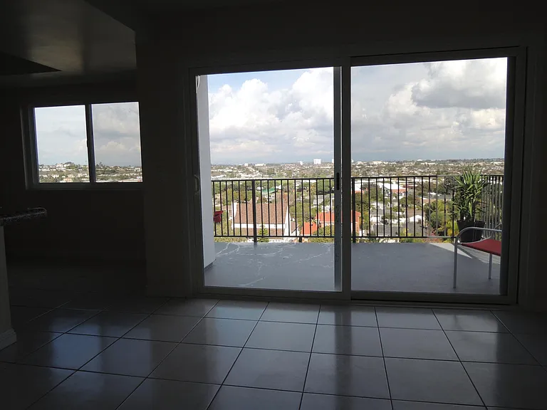 4527 Vista Largo — Photo 27