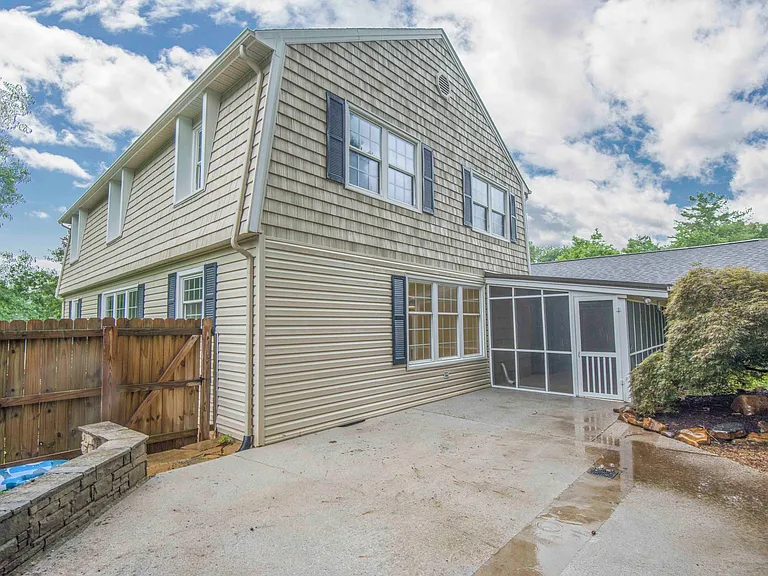 11144 Pleasant Forest Dr — Photo 50