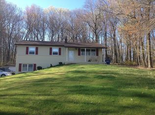 118 Sunnyfield Dr, Fleetwood, PA 19522