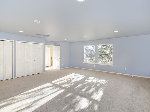 4th image of 4717 Parkhurst Dr