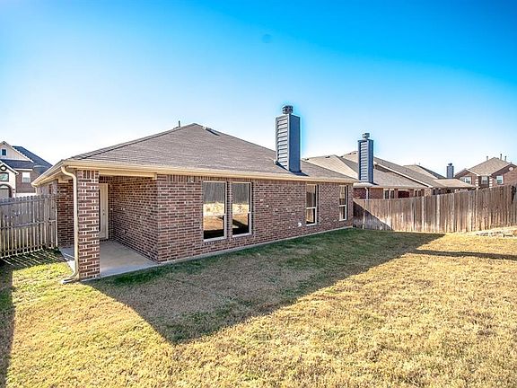 2nd image of 1428 Red Dr