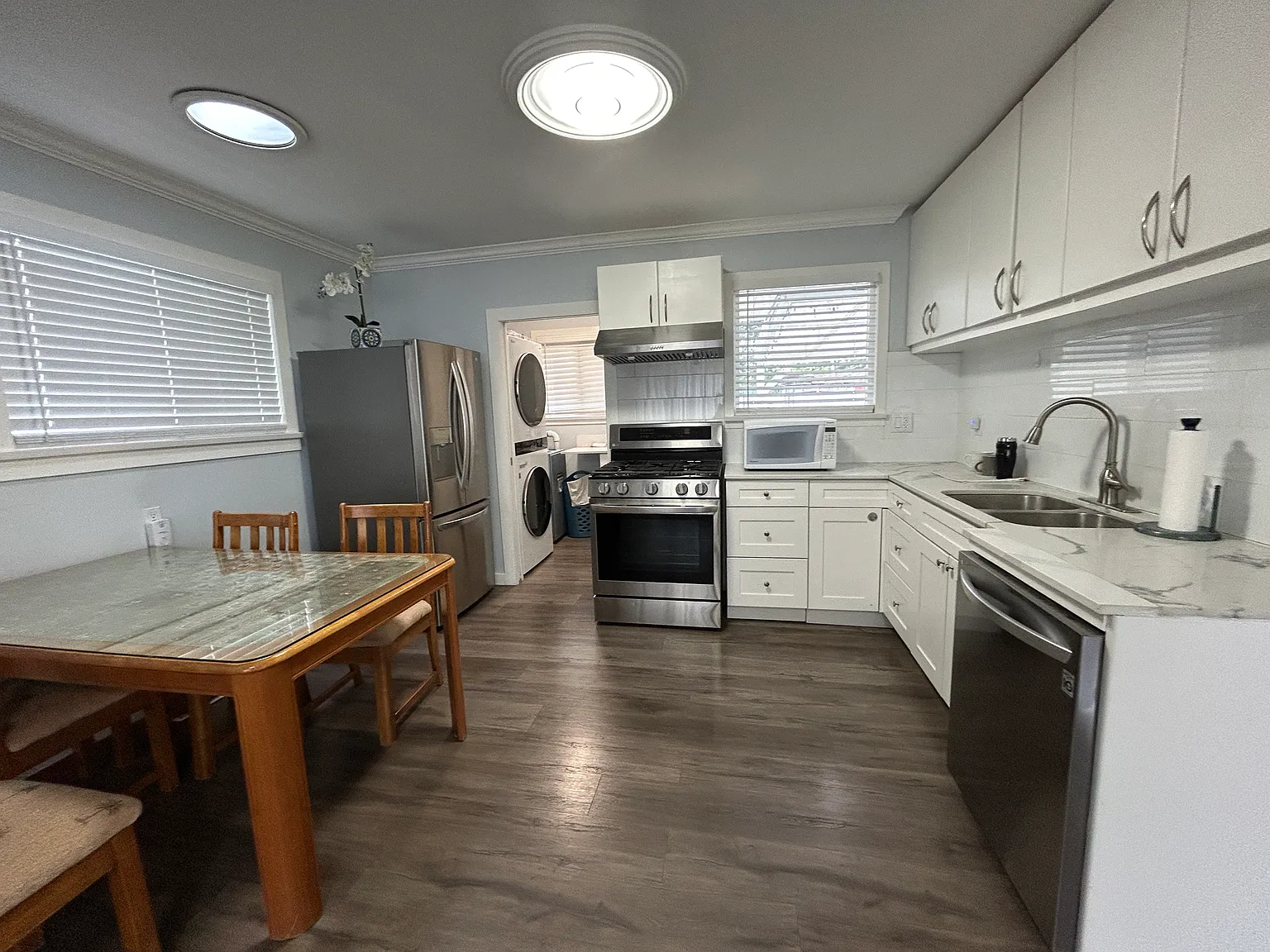 2 bed, 800 sqft, $2,800 — Photo 4