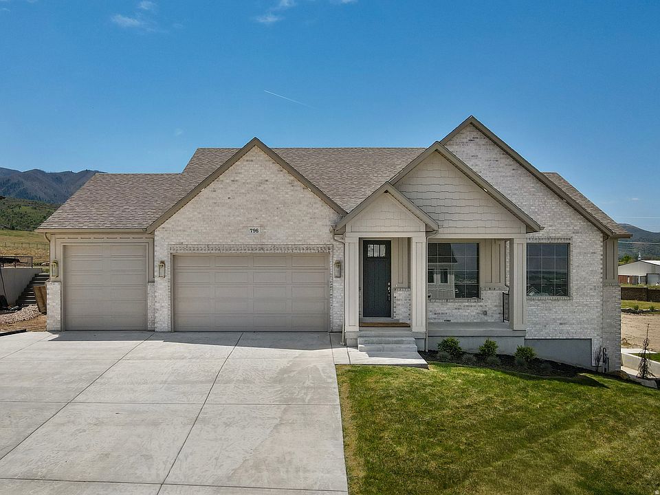 1st image of 796 E Ridge View Dr