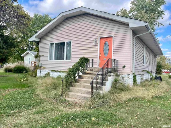 502 Parish Ave, Marion, IL 62959