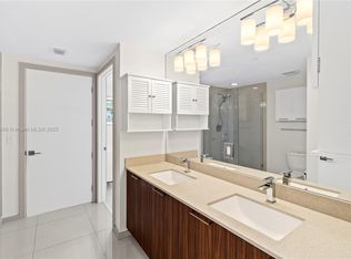 5300 Paseo Blvd #1214, Miami, FL 33166