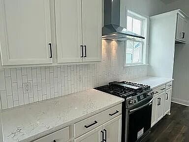 3rd image of 711 Rumbling Leaf Ln #1526