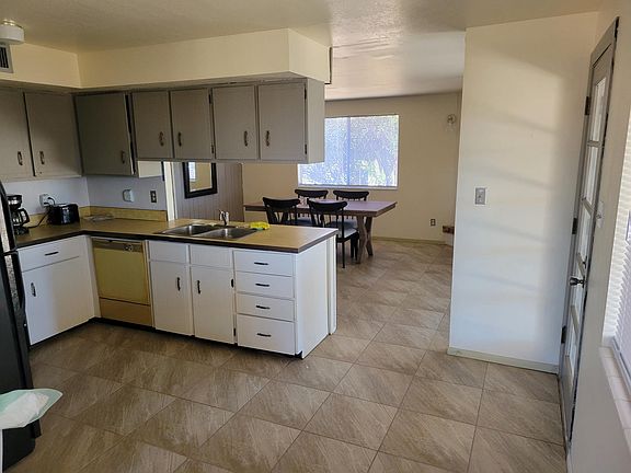 3rd image of 397 Cancun Ct
