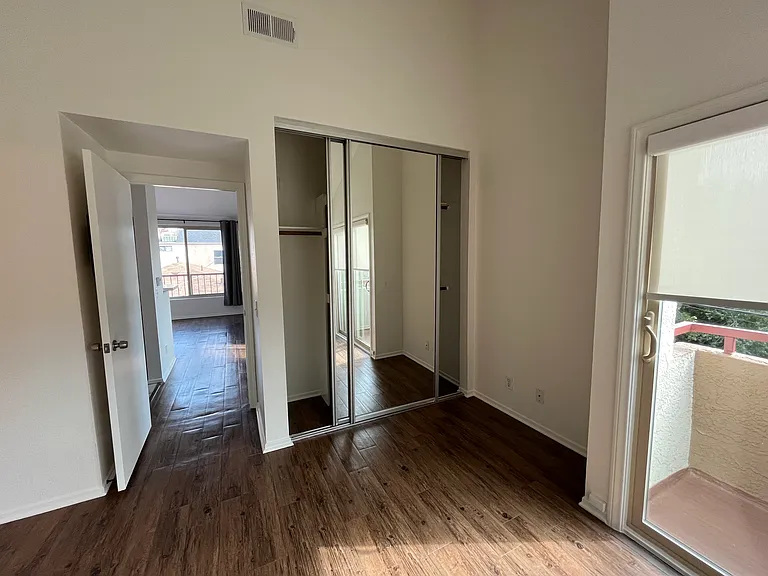 2532 S Centinela Ave #7 — Photo 14